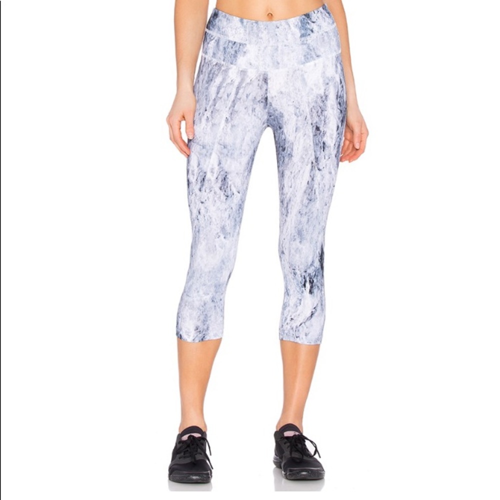 Varley Pico Tight Crop Legging in Mercury Marble